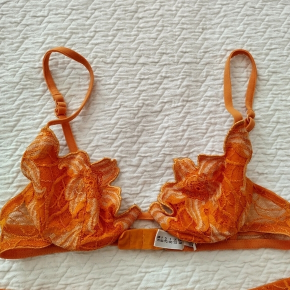 Marvel By La Perla Lace Floral Lingerie Set Italy  Sz 8 - Picture 2 of 10